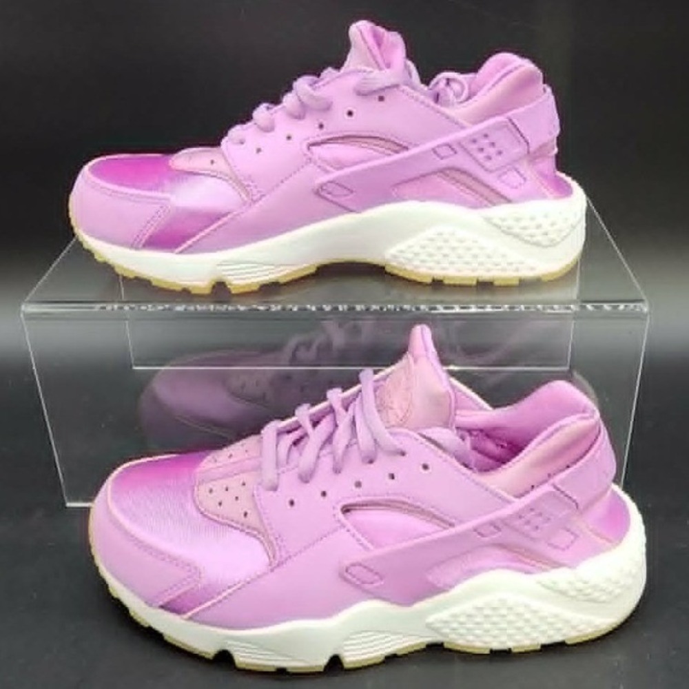 Nike Psychic Pink Air Huarache Run Womens 8 Sneakers Athleisure Retro Sporty Gum
